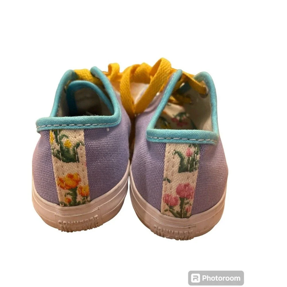Girls Converse Size 10 Purple Floral